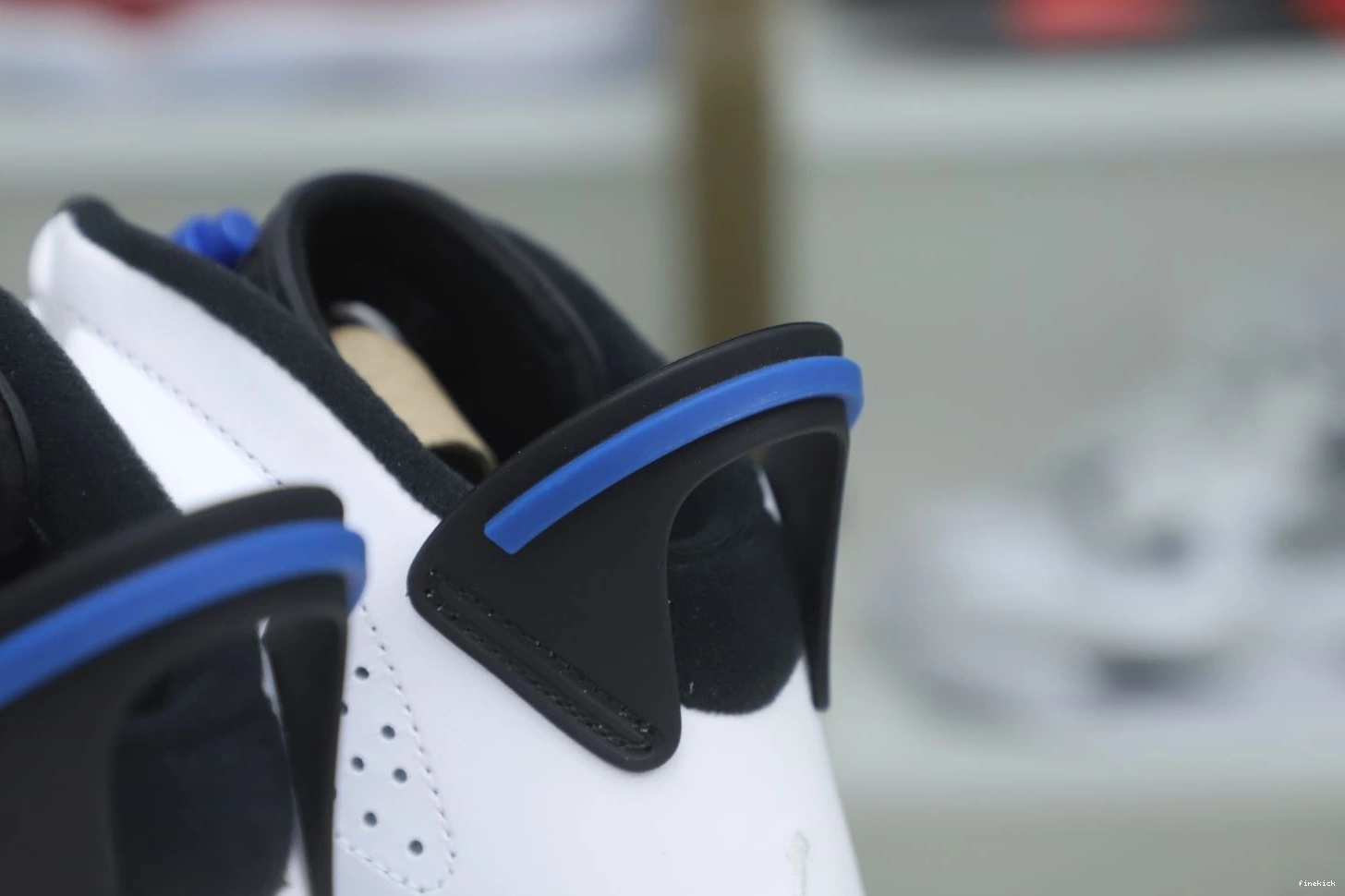 6 JORDAN RETRO SPORT AIR BLUE 0730